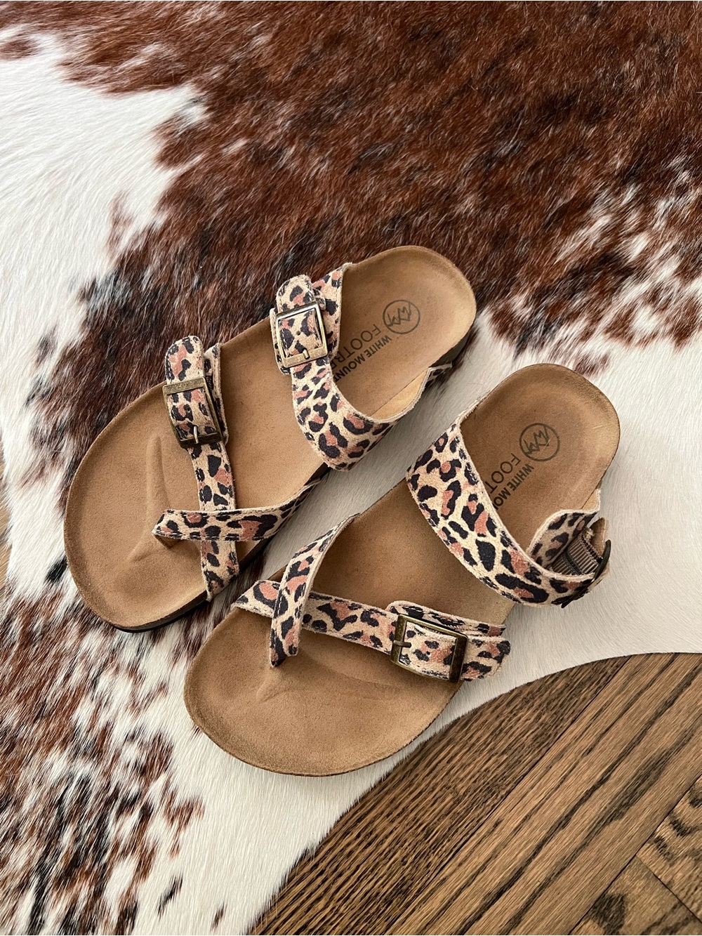 white mountain foot beds leopard sandals